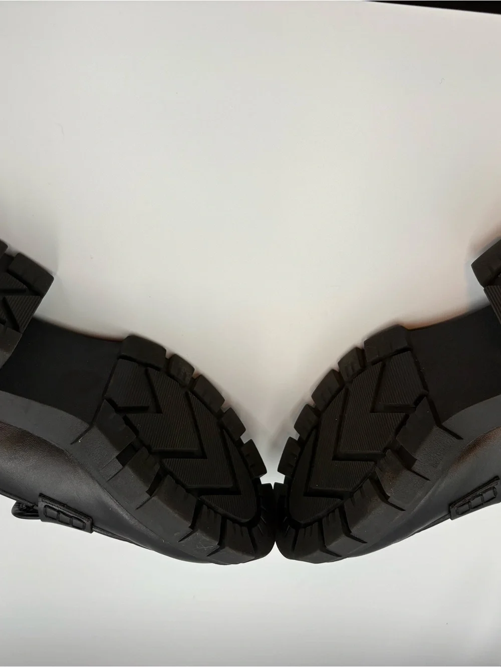 Torrid Black Chunky Lug Sole Loafers SZ 10WW Like New Condition!